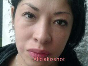 Aliciakisshot