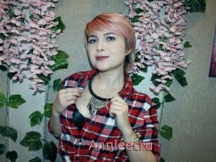 Annieecru
