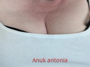 Anuk_antonia