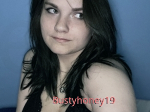 Bustyhoney19