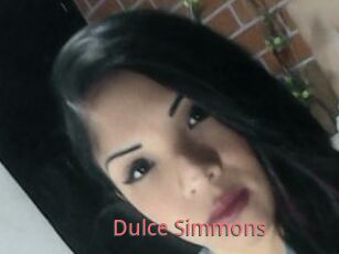 Dulce_Simmons