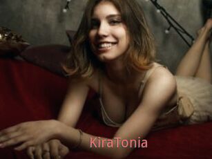 KiraTonia