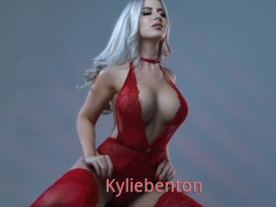 kyliebenton Esthelove Adult