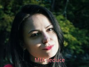 MIA_seduce