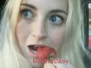 Melanie_Daisy