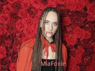 MiaFoxie Esthelove Adult