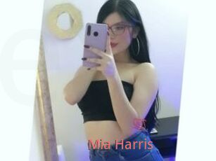 Mia_Harris