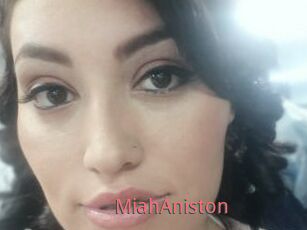 MiahAniston