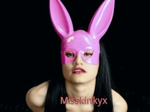 Misskinkyx