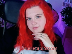 Nielletablossom