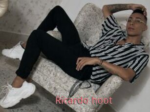 Ricardo_hoot