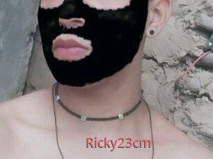 Ricky23cm