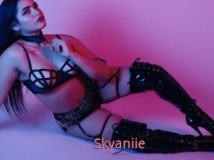 skyaniie Esthelove Adult